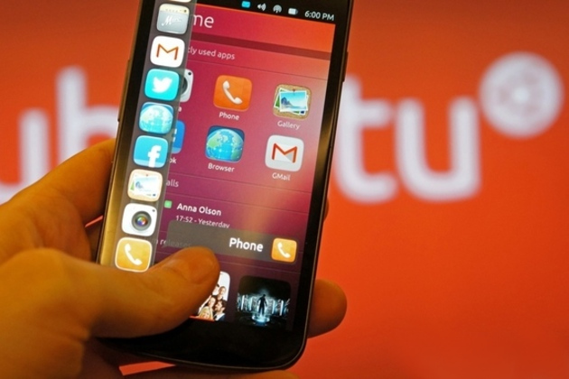 Celular com o Ubuntu Touch