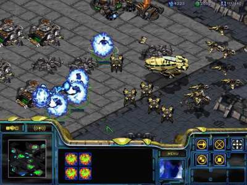 O game foi um dos primeiros a usar o Battle.net criar partidas onlin. Ferramenta essa utilizada a té hoje pela Blizzard